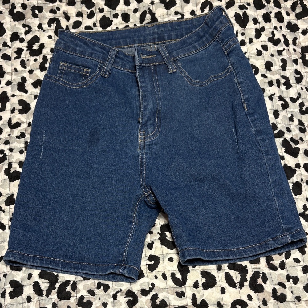 SHEIN Classic Indigo Denim Shorts